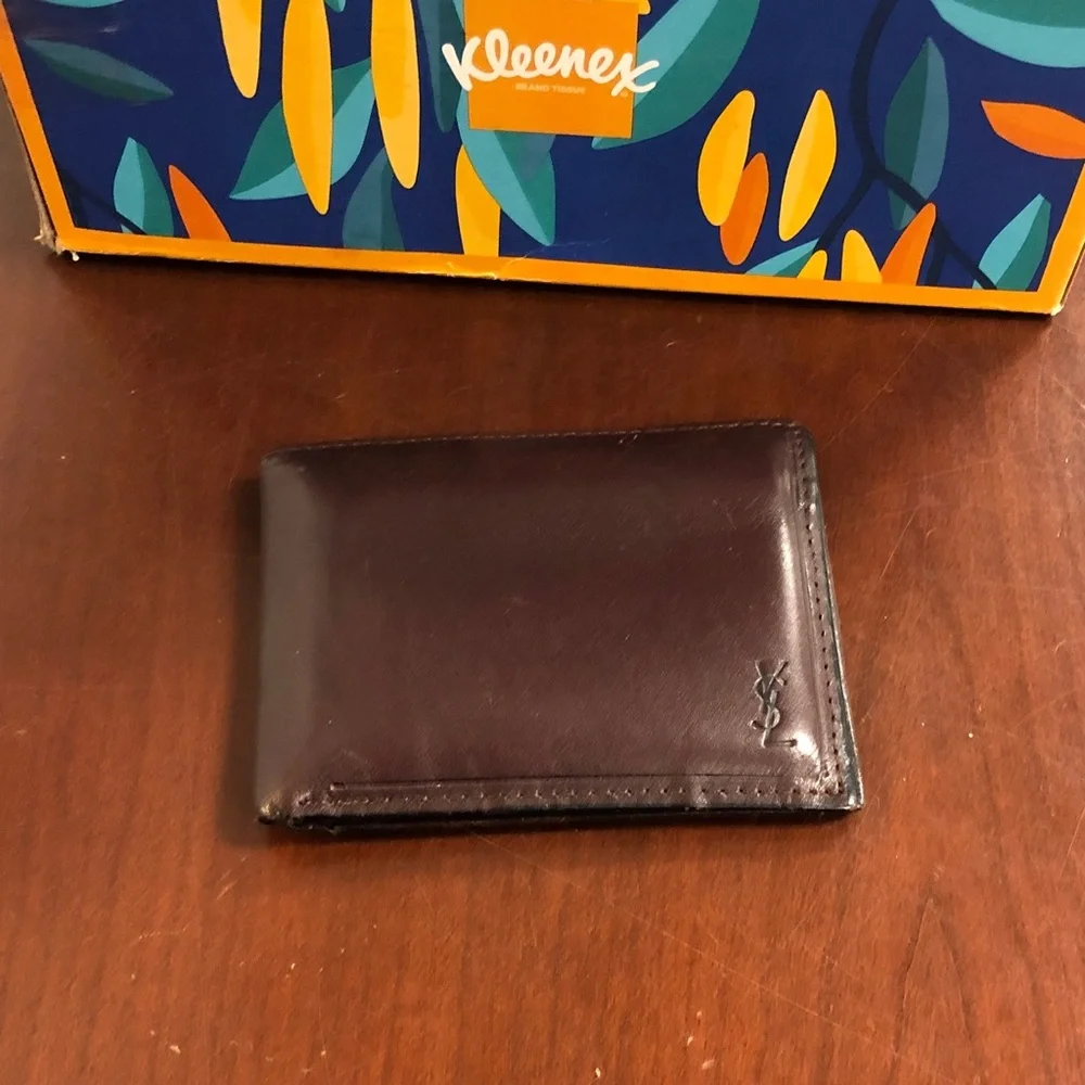 Yves Saint Laurent Men’s Dark Brown Billfold w/credit card slots